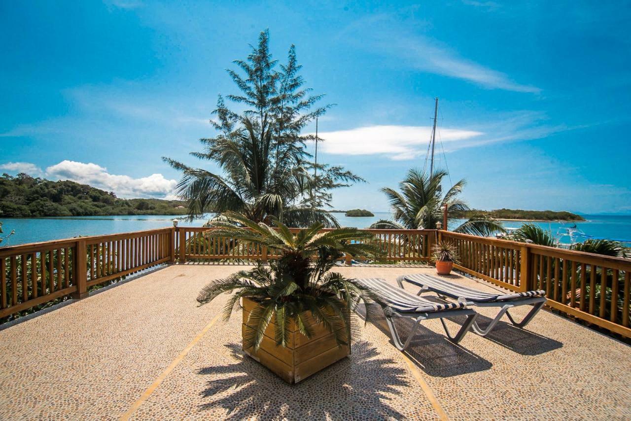 Wikkid Resort Dixon Cove Exterior photo